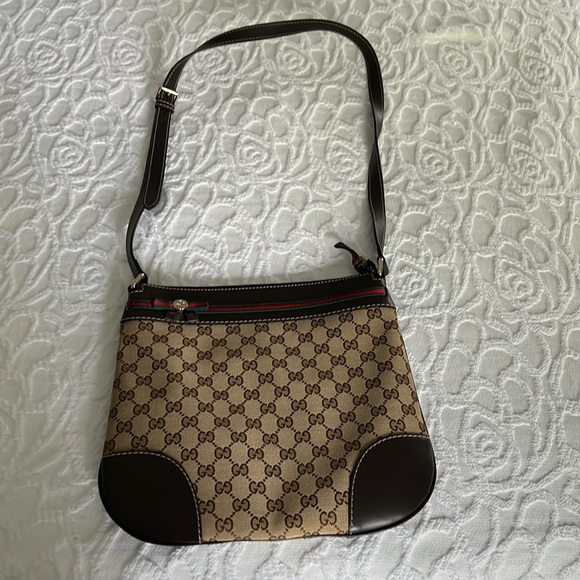 New Gucci purse with dust bag - Picture 2 of 15